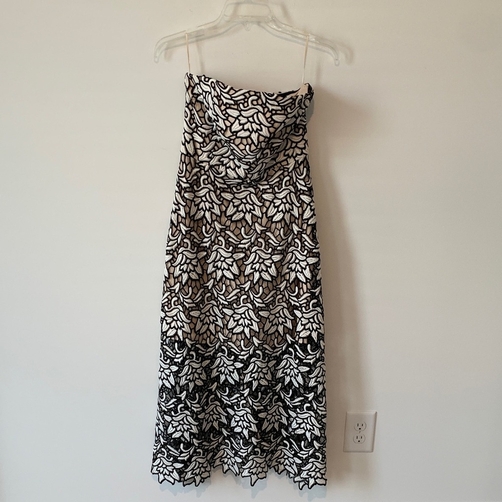 KEEPSAKE the Label Strapless Black and White lace laser cut lined Dress M
